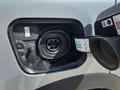 Fahrzeugabbildung Captur II Techno E-TECH Plug-in 160