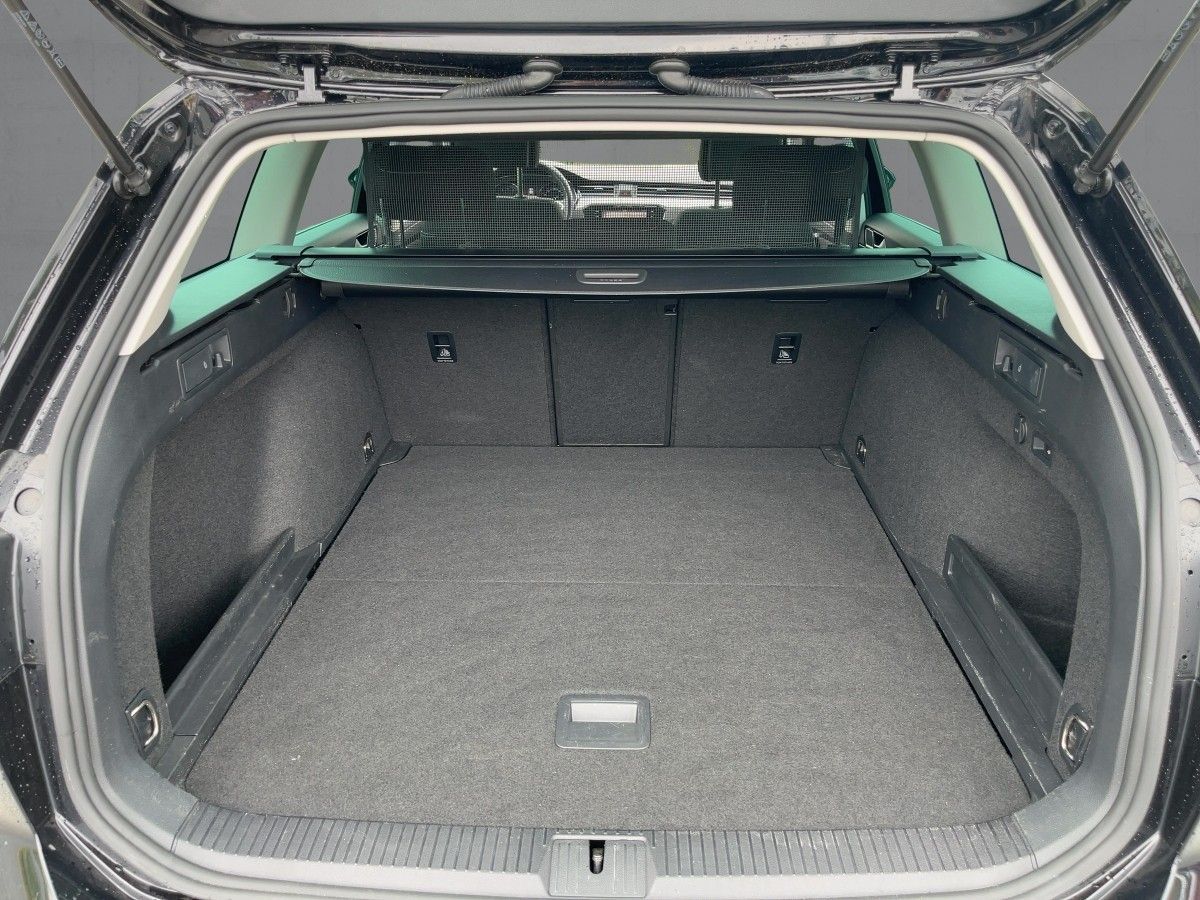 Volkswagen Passat Variant - Bild 14