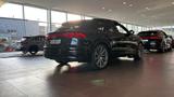 Audi Q8 S line business TFSI e quattro Allradlenkung - Audi Q8: Plug-In Hybrid, Geländewagen
