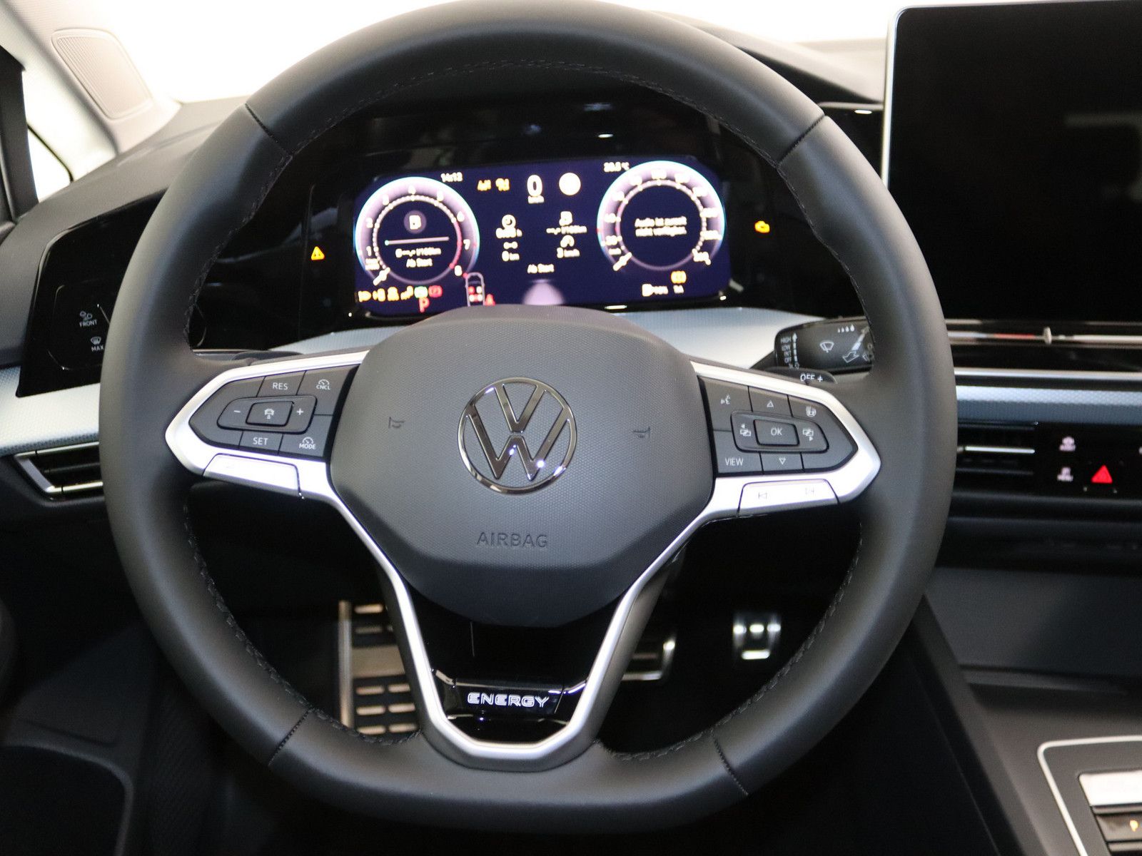 Volkswagen Golf VIII 1.5 eTSI Energy LED ACC NAVI KAMERA foto 15