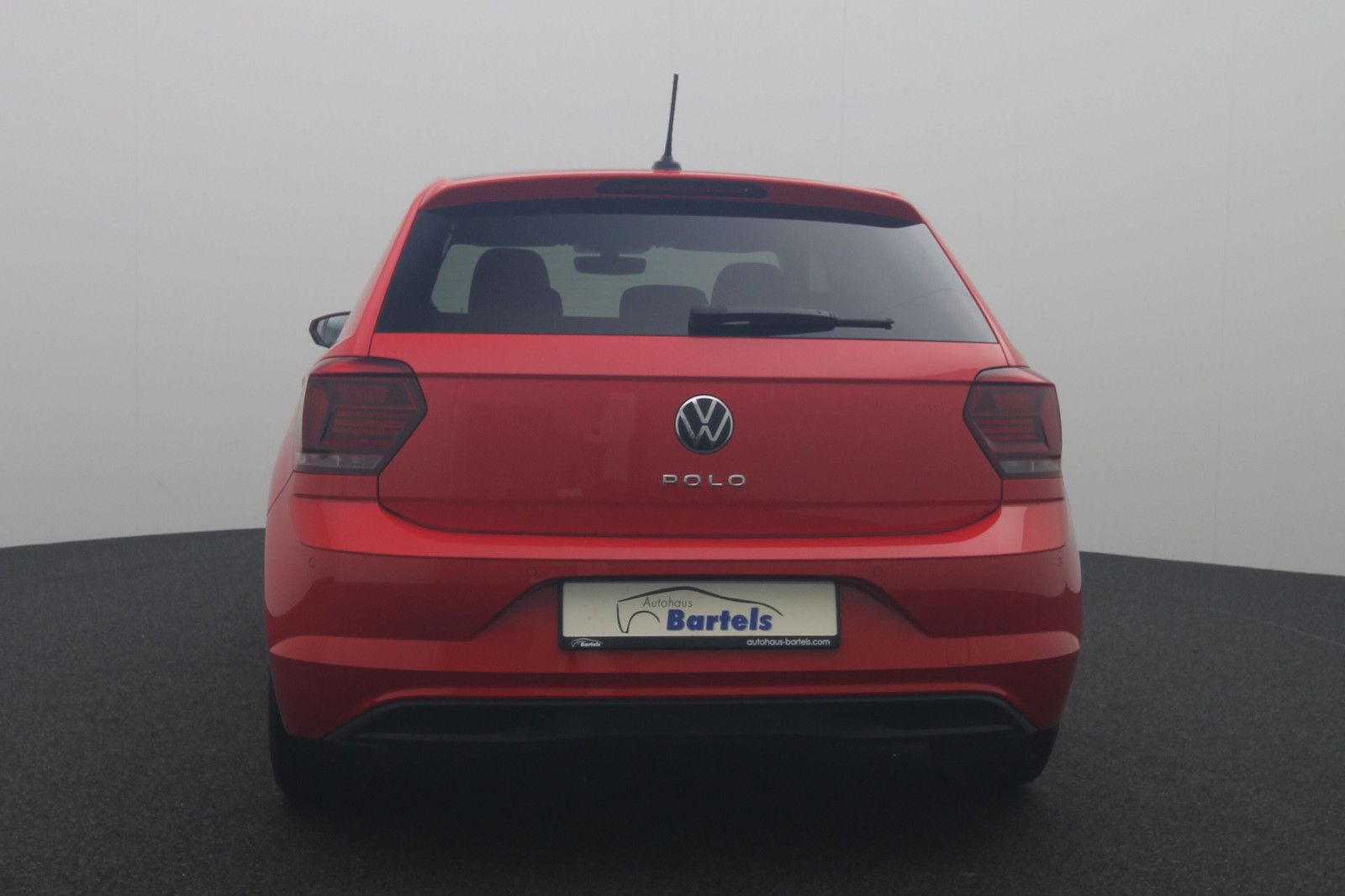 Fahrzeugabbildung Volkswagen Polo VI 1.0 TSI DSG Active