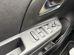 Fahrzeugabbildung Opel Corsa F 1.2 Turbo GS Line *H&R*112kW*LED*SHZ*