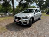 BMW X1  X-Drive 1,8d mit Panoramadach & AHK - BMW X1: 1.8