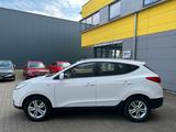 Hyundai ix35 5 Star Edition 2WD KLIMAA/RADIO/CD/EURO6* - Hyundai ix35 mit Benzin-Antrieb: Geländewagen