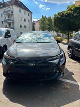 Toyota Corolla 1,8 Hybrid mit vielen Extras - Toyota Corolla Gebrauchtwagen in Köln