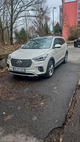 Hyundai SANTA FE 2.2 CRDi Premium 4WD 8AT SEVEN Premium - Hyundai SANTA FE: Seven