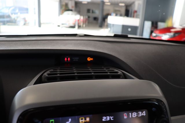 Fahrzeugabbildung Citroën C1 Furio PureTech 82 Shine
