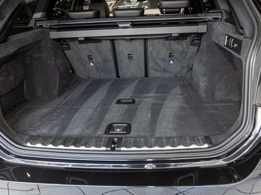 BMW M340i xDriveTour.+AHK+Panorama+Navi+RFK+e-Sitze