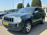 Jeep Grand Cherokee 5.7 V8 Hemi Limited 2005 Youngtim - Jeep Grand Cherokee mit Benzin-Antrieb: Geländewagen, 5.2