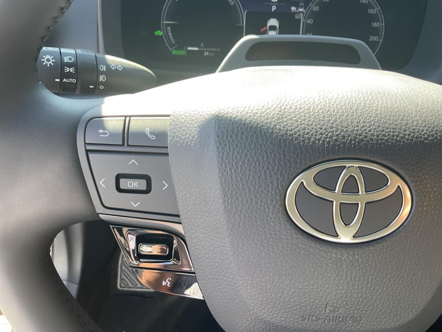 Toyota C-HR Plug-In 2,0 l, 223 PS CVT.4x2 Plugin SUV TE