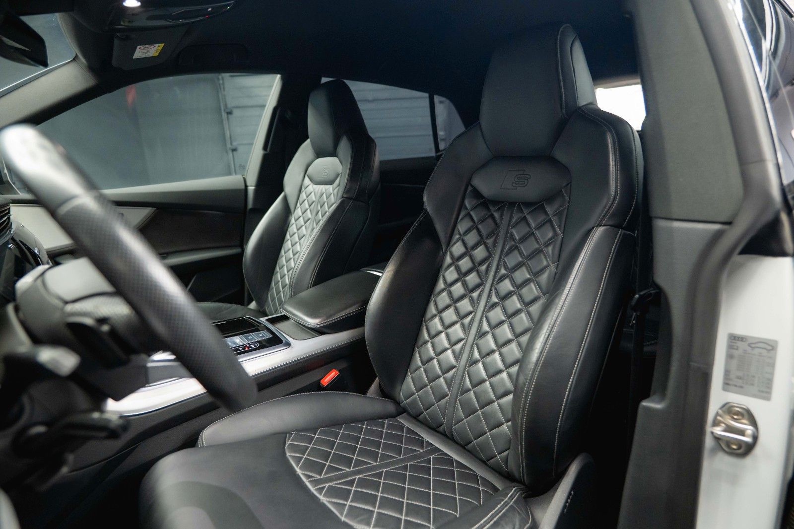 Fahrzeugabbildung Audi Q8 55 TFSI quattro S-Line Plus *ACC*Head Up*22'