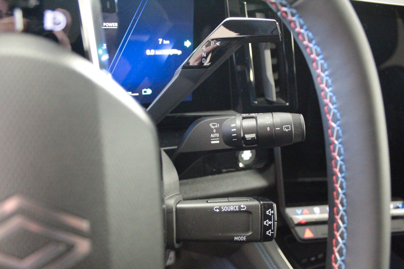 Fahrzeugabbildung Renault Espace E-Tech Full Hybrid 200 Esprit Alpine 5 S.