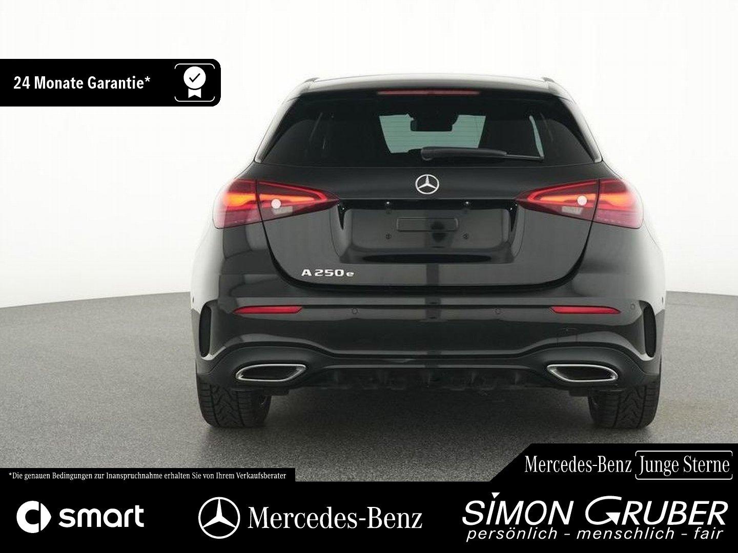 Mercedes-Benz A 250 e AMG Night Pano Ambi LED KeylessGo Kamera