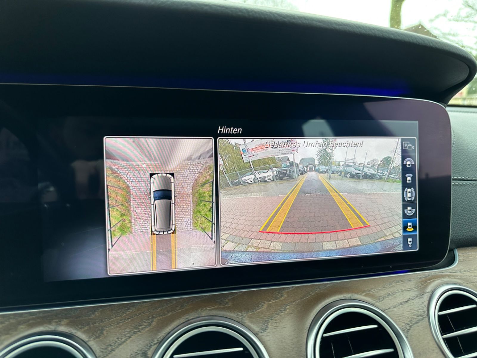 Fahrzeugabbildung Mercedes-Benz E 300d T AMG*360Kamera*Panorama*Exclusive