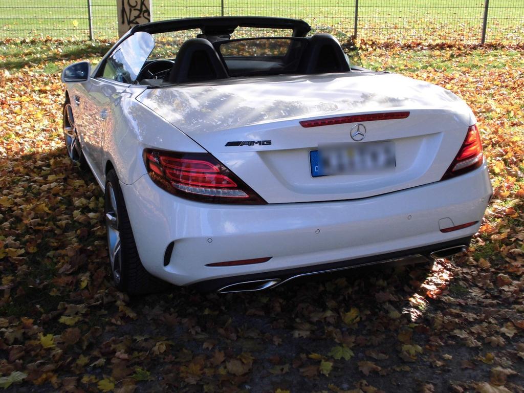 Mercedes-Benz SLC 300