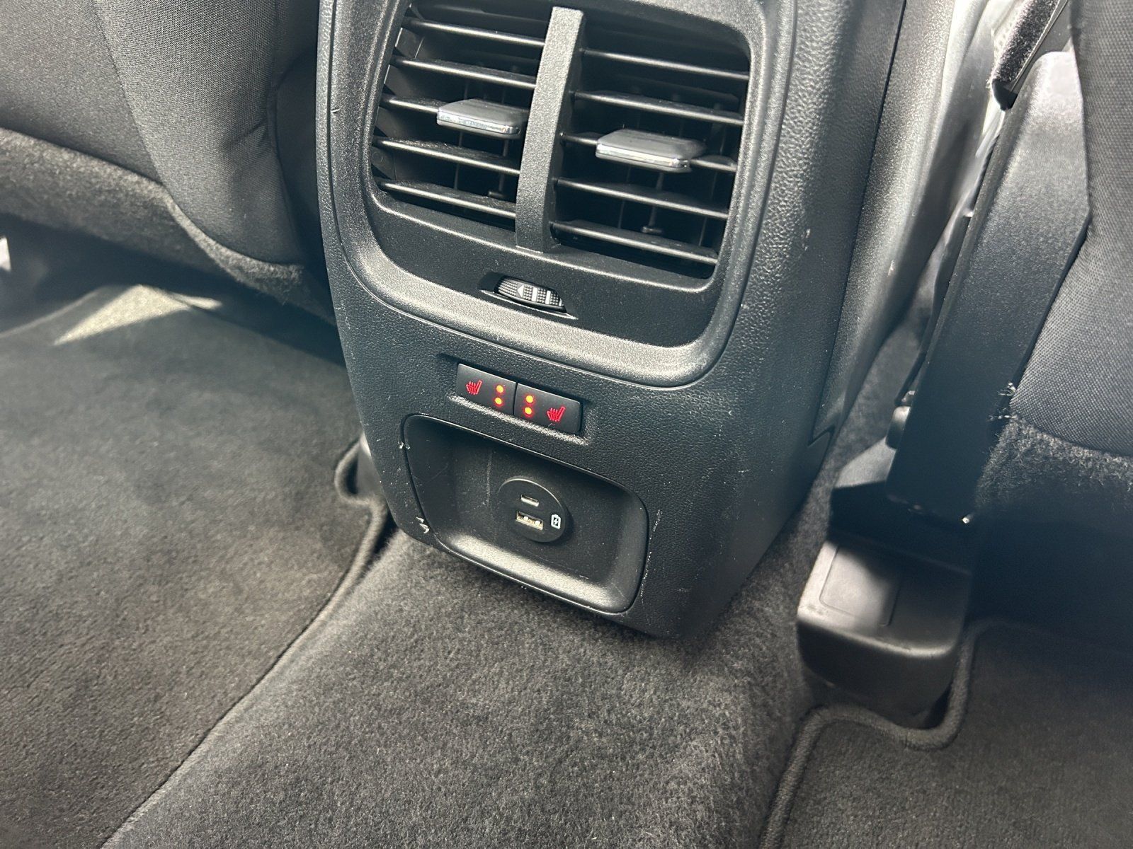 Fahrzeugabbildung Ford Kuga 2.5 Duratec Plug-in-Hybrid Titanium/AHK/CAM