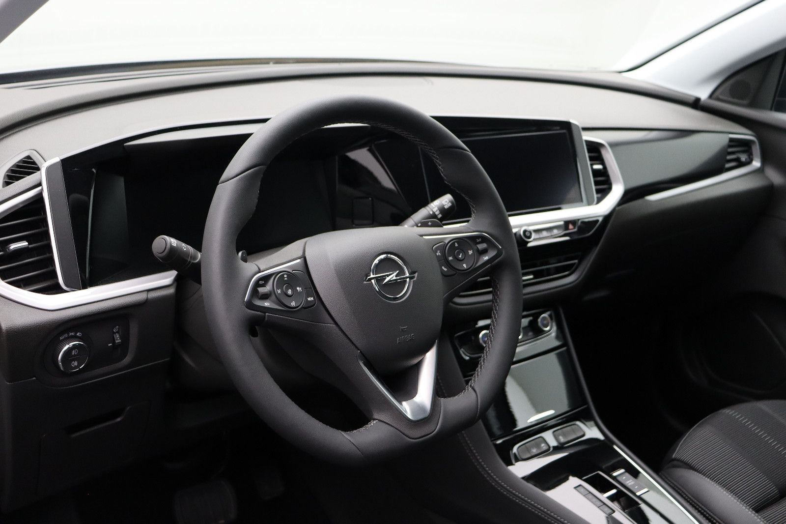 Fahrzeugabbildung Opel Grandland  1.2 GS Line AUT/LED/Navi/ACC/RK