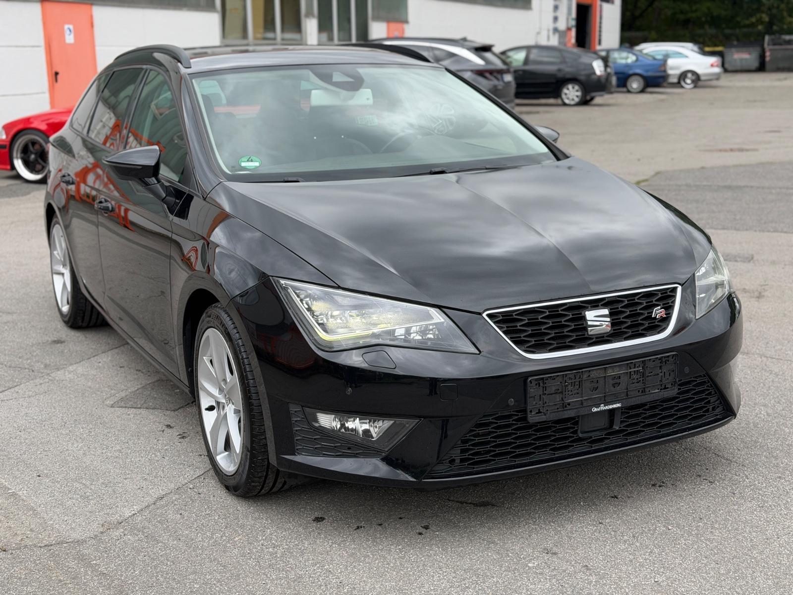 Seat Leon 2014 — photo 11