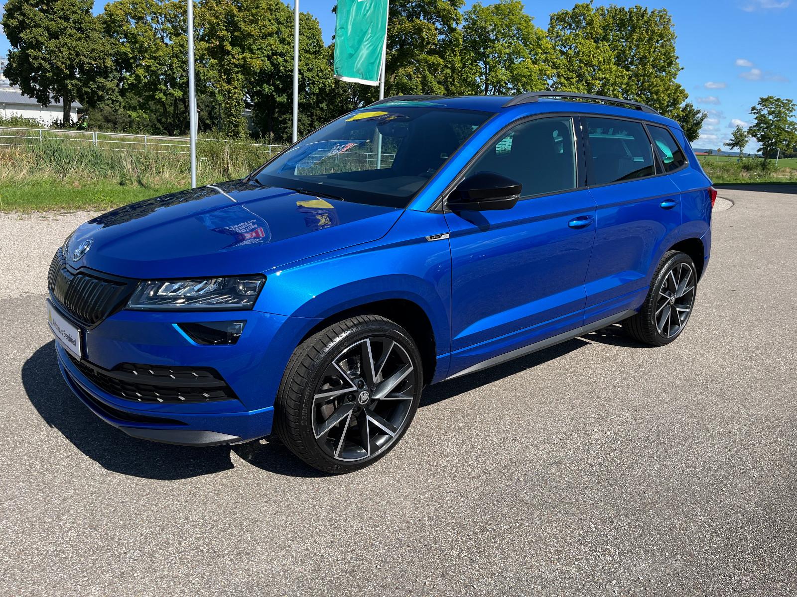Skoda Karoq Sportline AHK LED NAVI Kamera elek. HKL