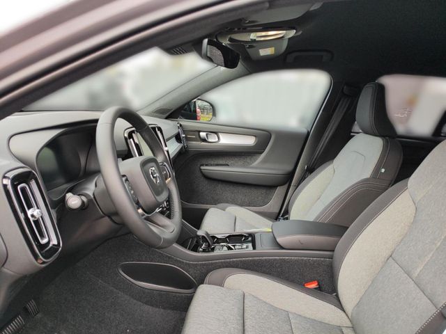 VOLVO XC 40 (Bild 12 von Array)