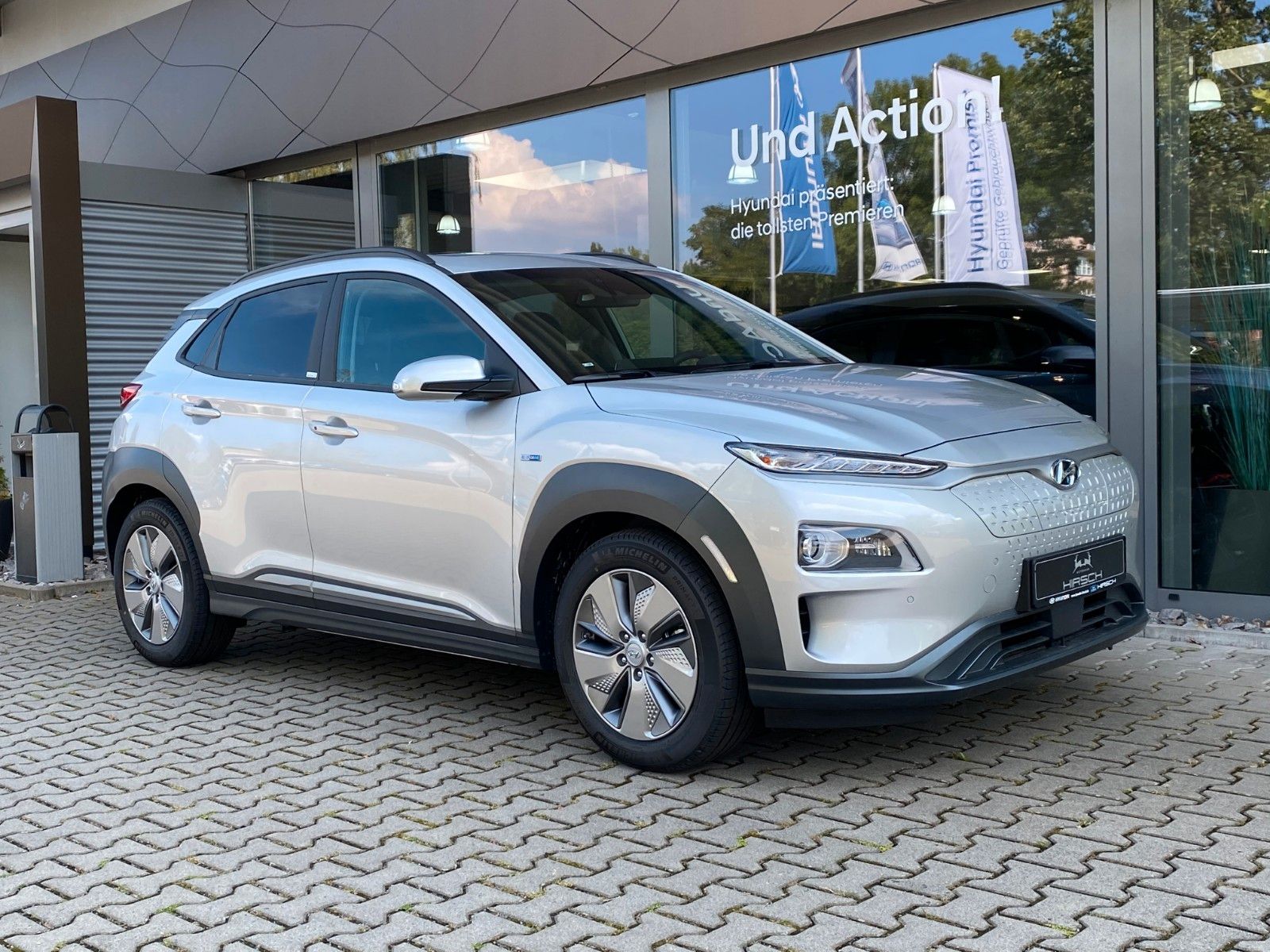 Fahrzeugabbildung Hyundai KONA Elektro 64kWh Premium NAVI LEDER SITZP SD