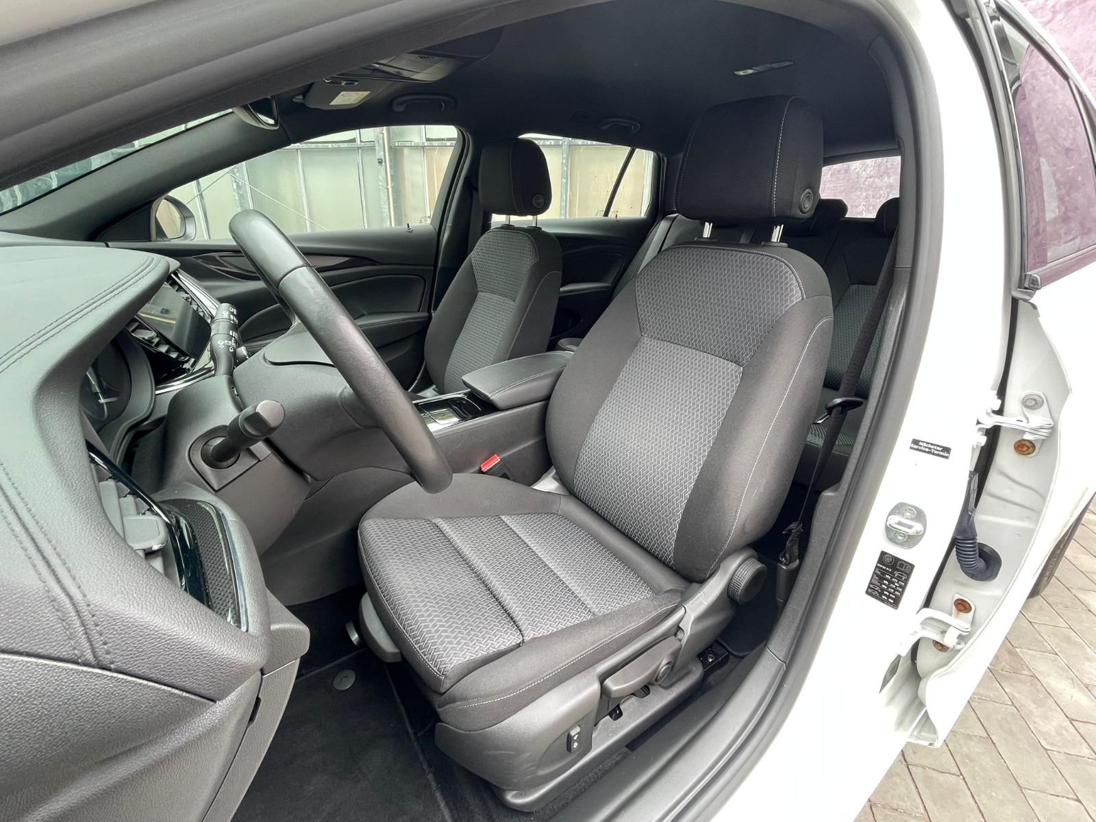 Opel Insignia 2.0 CDTI ST Aut Elegance AHK Nav LED SH