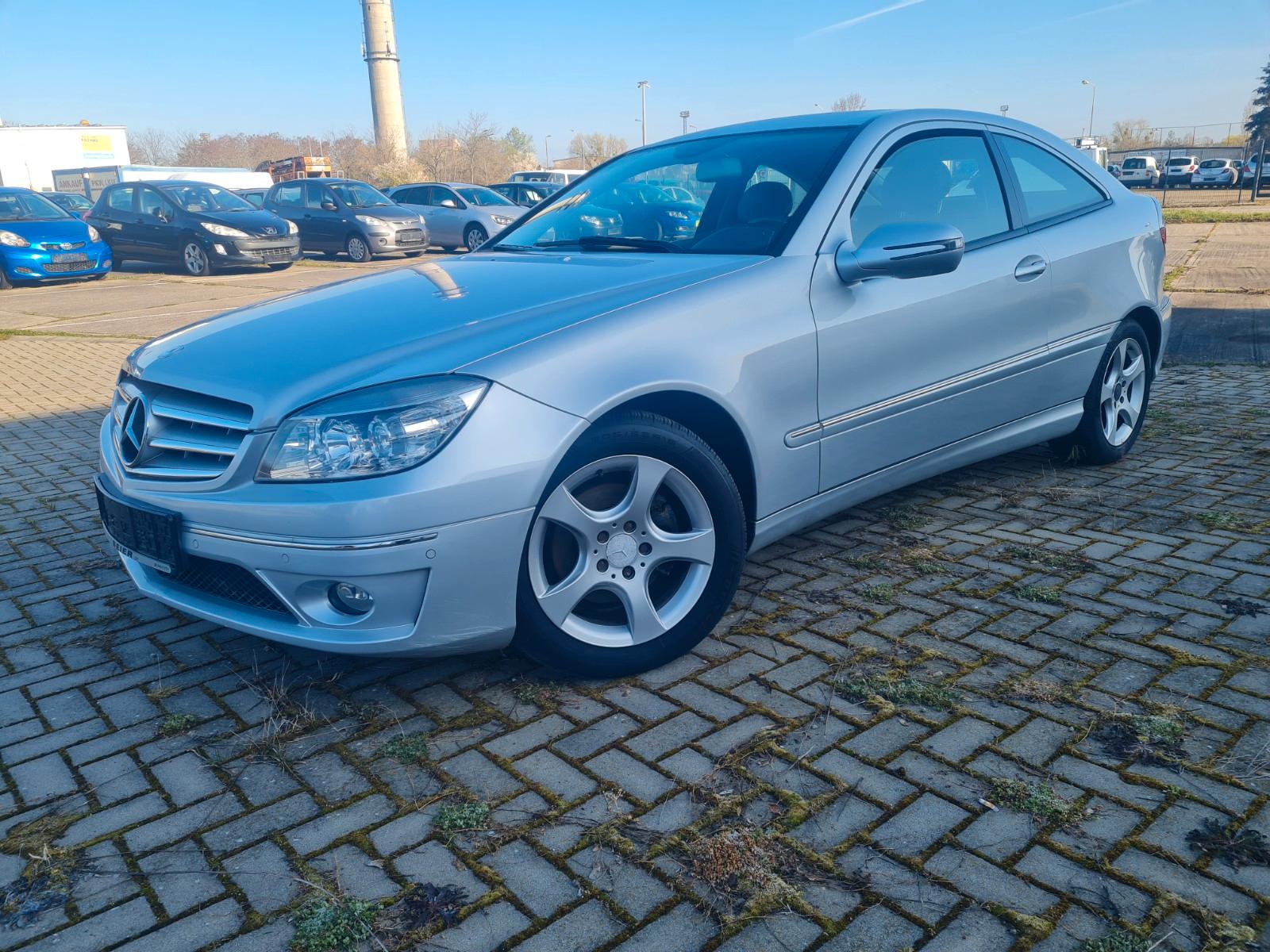 Mercedes-Benz CLC 180 Kompressor TÜV 12/2026 Navi SH Leder