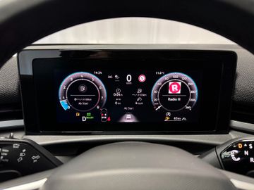 Volkswagen T-Roc 1.5 neues Modell R-Line AHK*elek Kofferr.