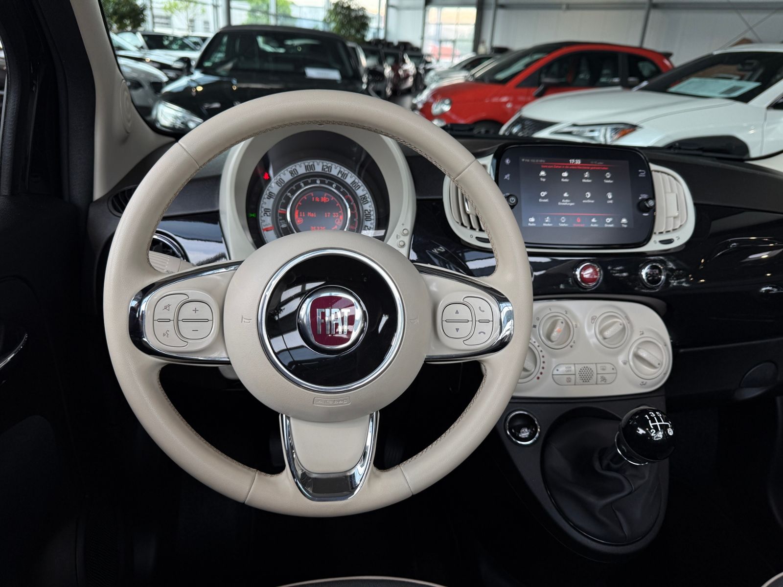 Fahrzeugabbildung Fiat 500C Lounge NAVI PDC ALU