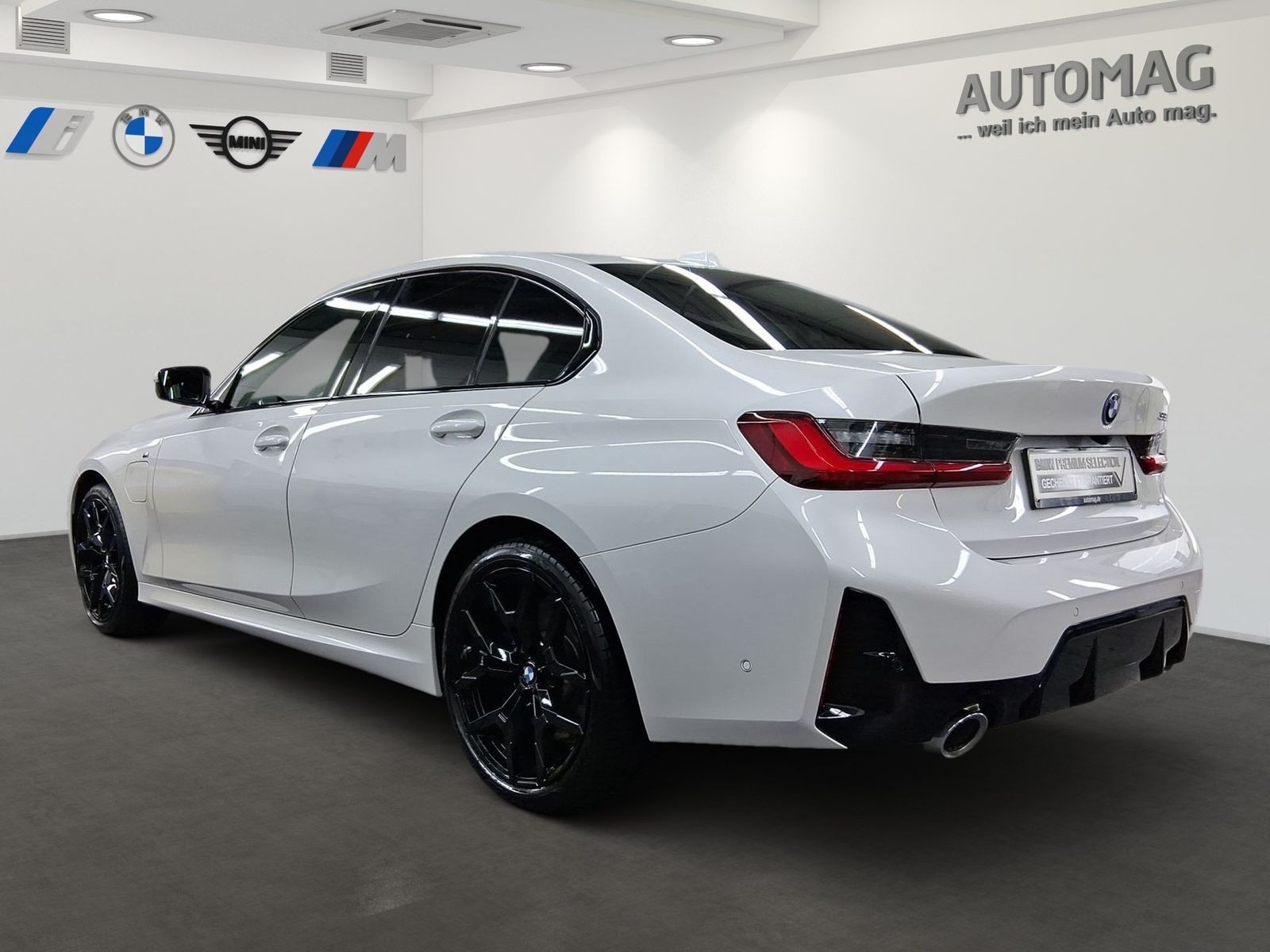 BMW 330 - Bild 4