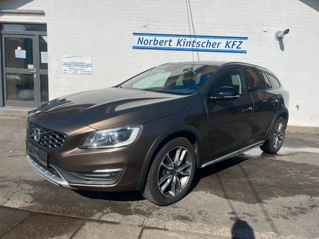 Volvo V60 Cross Country BI-Xenon Navi Leder Memory Kam