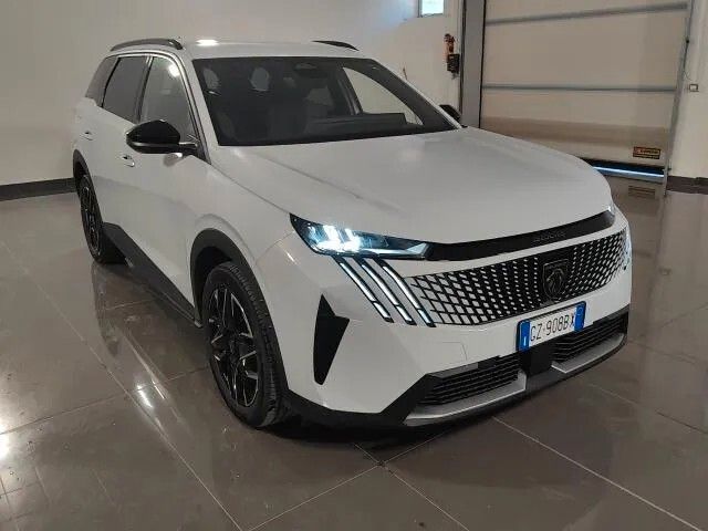 Peugeot 5008 Hybrid 145 e-DCS6 Allure imagem 2