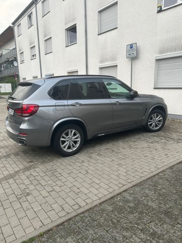 BMW X5 xDrive40d -