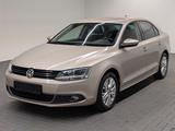 Volkswagen Jetta LIFE Navi/SHZ/PDC/Tempomat/16-LM - Volkswagen Jetta: Limousine