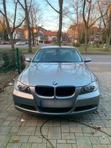 BMW E90 325xi (Vorderachdifferential defekt) - BMW 325 aus 2007: 325d