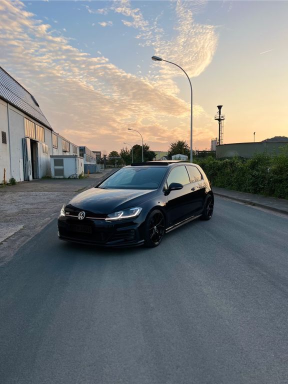 Image of Volkswagen Golf