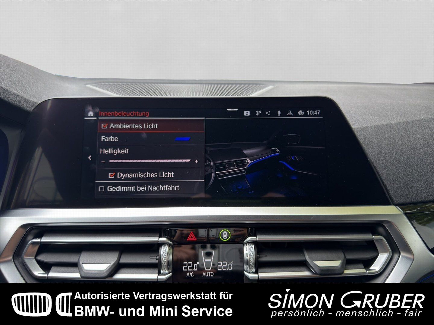 Fahrzeugabbildung BMW 318 i Adv Shadow HUD SHZ Innovationspaket Kamera