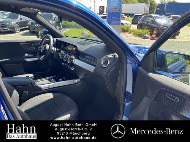 Fahrzeugabbildung Mercedes-Benz GLB 220 4M AMG/MULTIB./360/AHK/DISTRO./AMBI/..