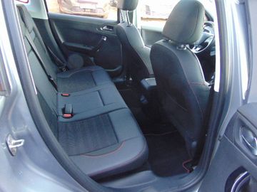 Bild 11 Peugeot 2008 Allure GTline