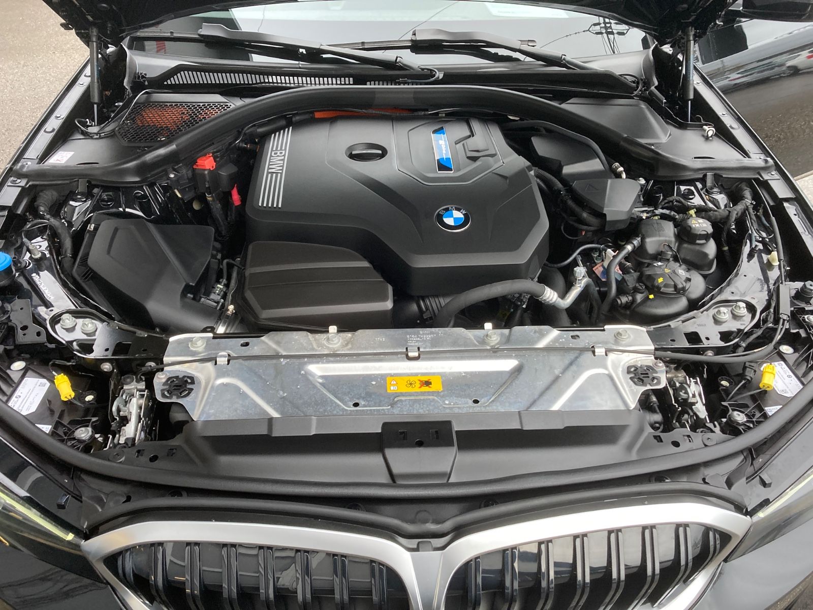BMW 320e NAVI*PDC*DAB*LED*FACE-LIFT*** foto 15