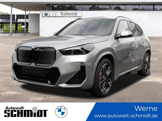 BMW iX1 xDrive30 M Sportpaket ELEKTRO UPE 71.990 EUR