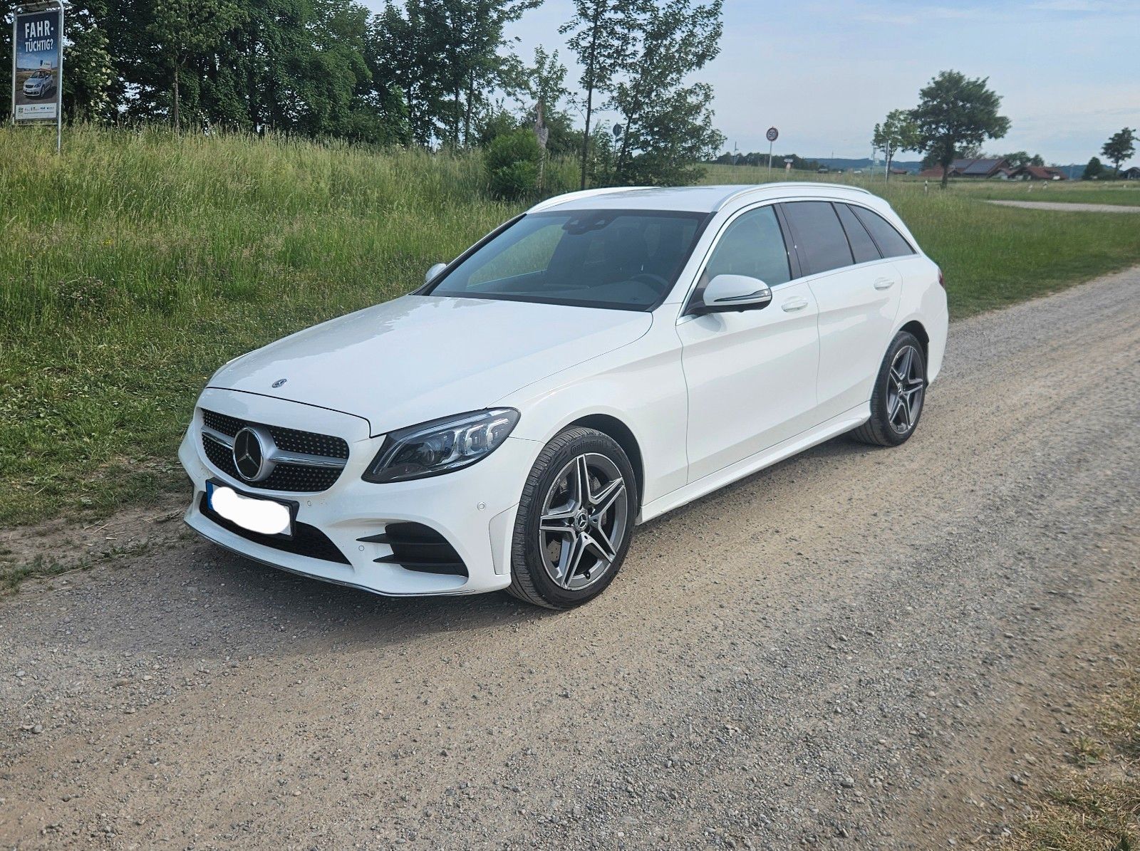 MERCEDES-BENZ C 300 d 4MATIC T Autom. AMG-Line StandHzg 360° 