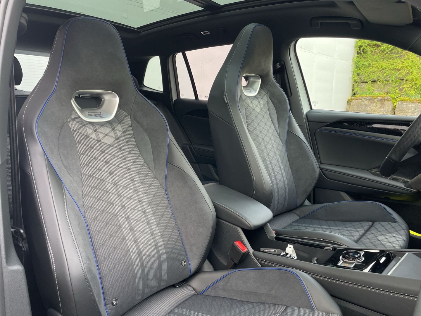 Tiguan 1.5 TSI eHybrid DSG HUD/AHK/Pano/DCC Pro