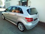 Mercedes-Benz B 200 Turbo Sportpaket 2 Hand Navi Sitzheizung - Mercedes-Benz: Limousine, Sportpaket