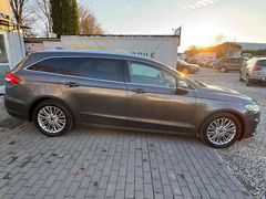 Fahrzeugabbildung Ford Mondeo Hybrid Titanium LED Spur Automatik Kamera
