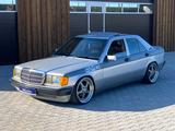 Mercedes-Benz 190E 2.6 Autom., Klima, Leder, SD, Sportfahrwerk - Mercedes-Benz 190: A