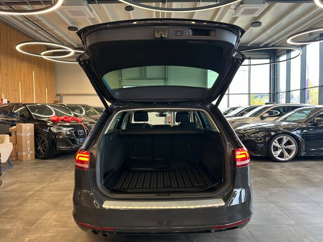Volkswagen Passat *AHK*SZHZ*PANO*ACC*NAVI*