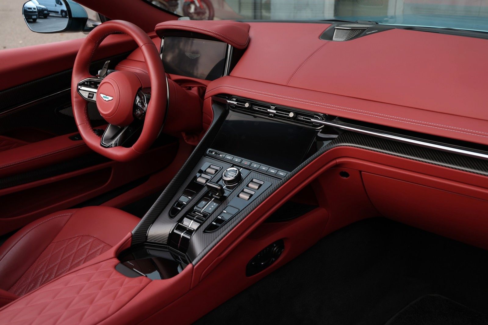 Aston Martin DB12 Volante 1. Hand foto 21