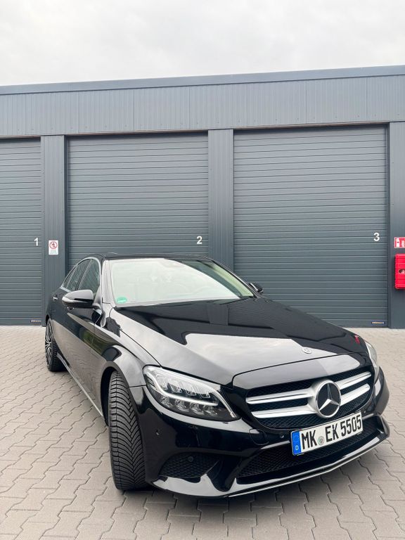 Image of Mercedes-Benz C 220