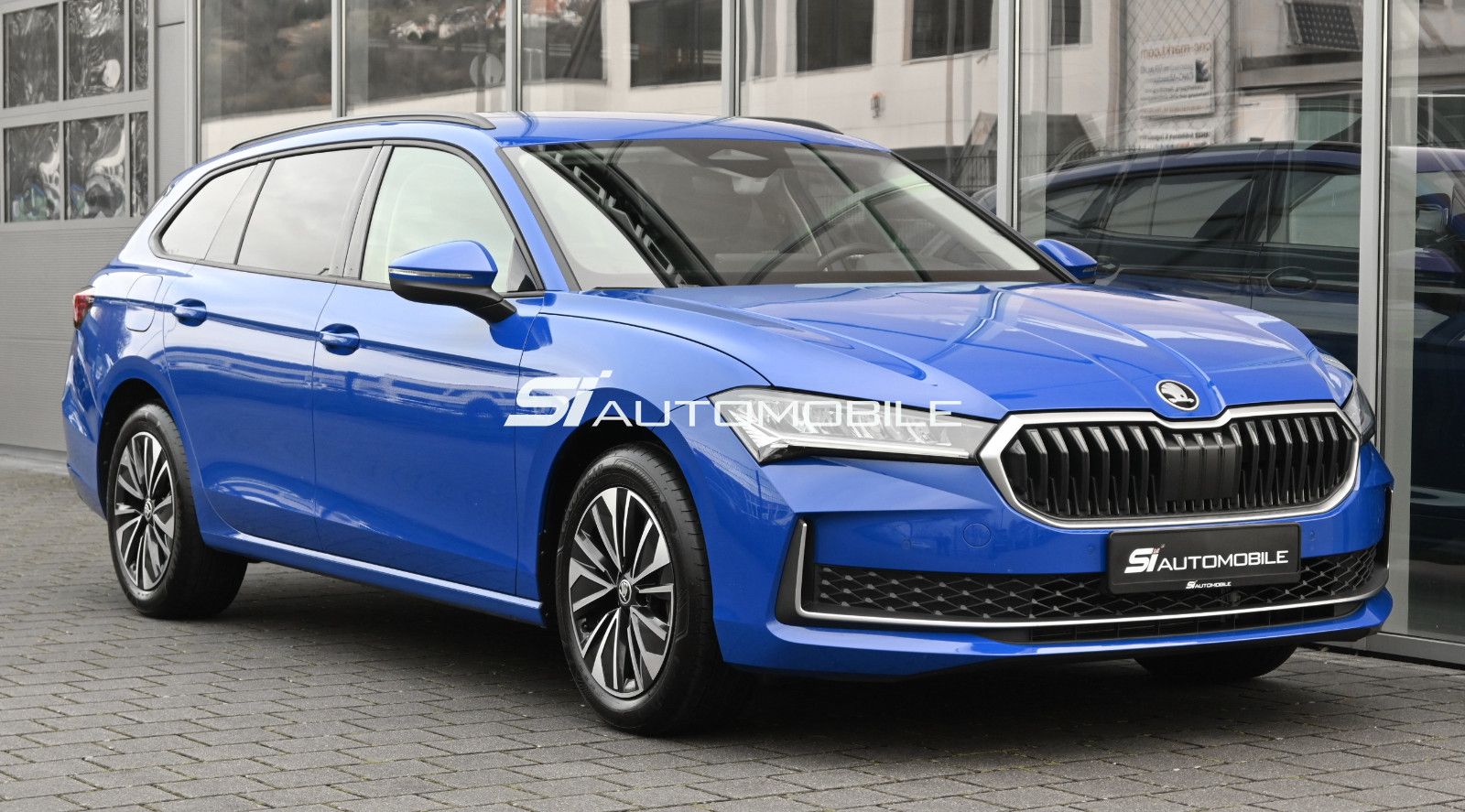 Fahrzeugabbildung SKODA Superb 2.0 TSI DSG Selection Combi 4x4 °ACC°AHK°